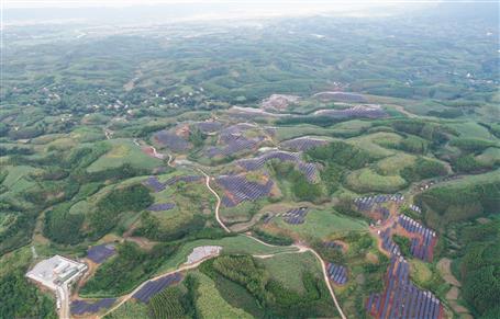 10.8萬塊丨冶建公司承建50兆瓦光伏電站實現(xiàn)并網