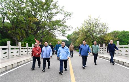 闊步前行 開啟新程|冶建公司本部舉行迎新徒步活動